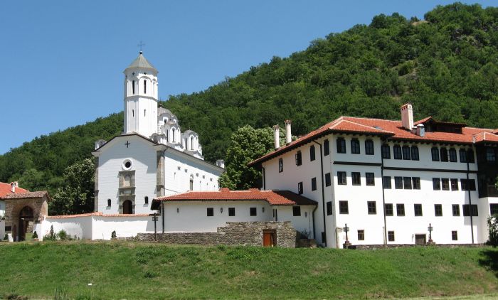 Manastirski-kompleks.JPG