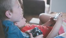 1595335115_two-boy-and-girl-holding-game-controllers-1103563.jpg